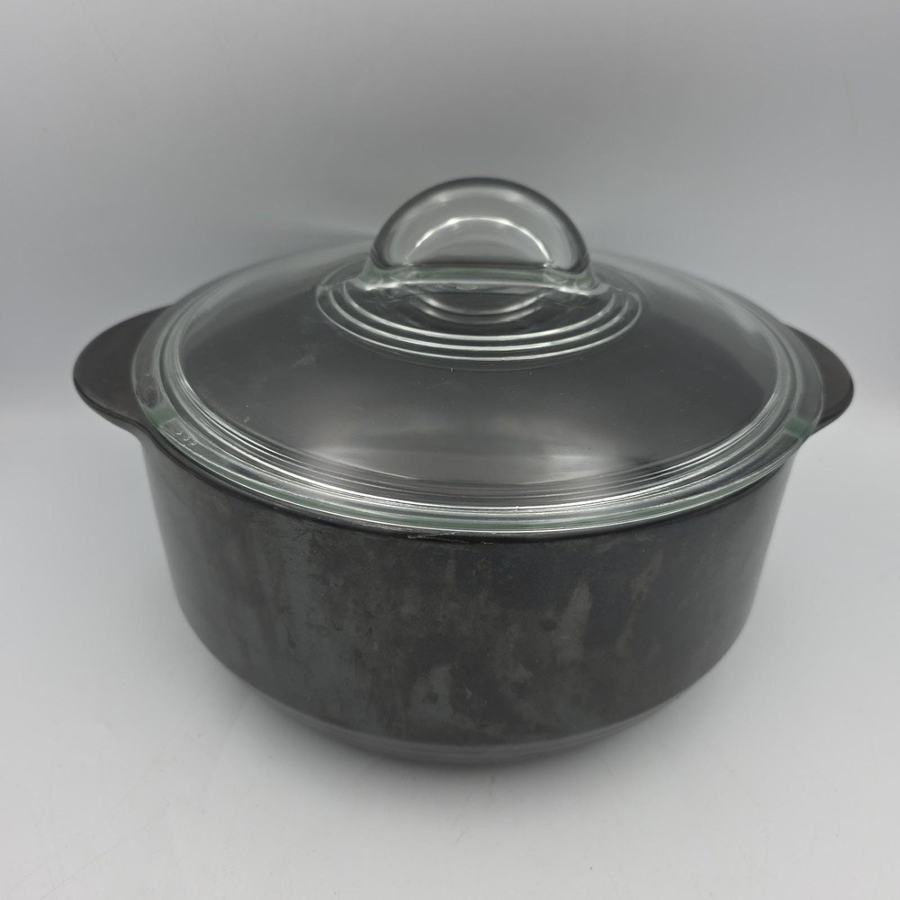 Pampered Chef Rockcrok Dutch Oven Black 4 Qt / 3.8 L with Glass Lid